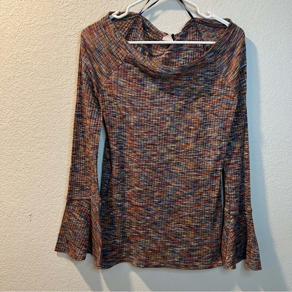 Women’s Akemi & Kin multicolored ribbed belle sleeve sweater top size M - Picture 1 of 7
